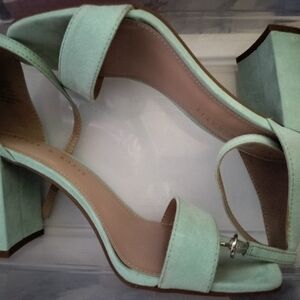 Kelly & Katie sandals